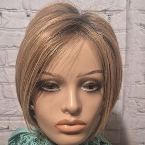 Stylish Blonde Women's Wig